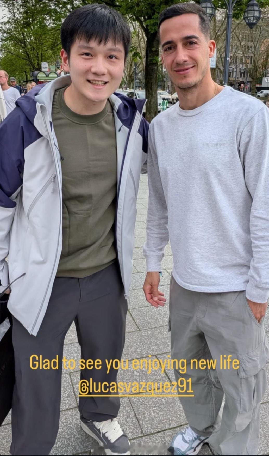 乒颜一 🕶️右手拿墨镜樊振东巴斯克斯合影 &巴斯克斯：Glad to see 