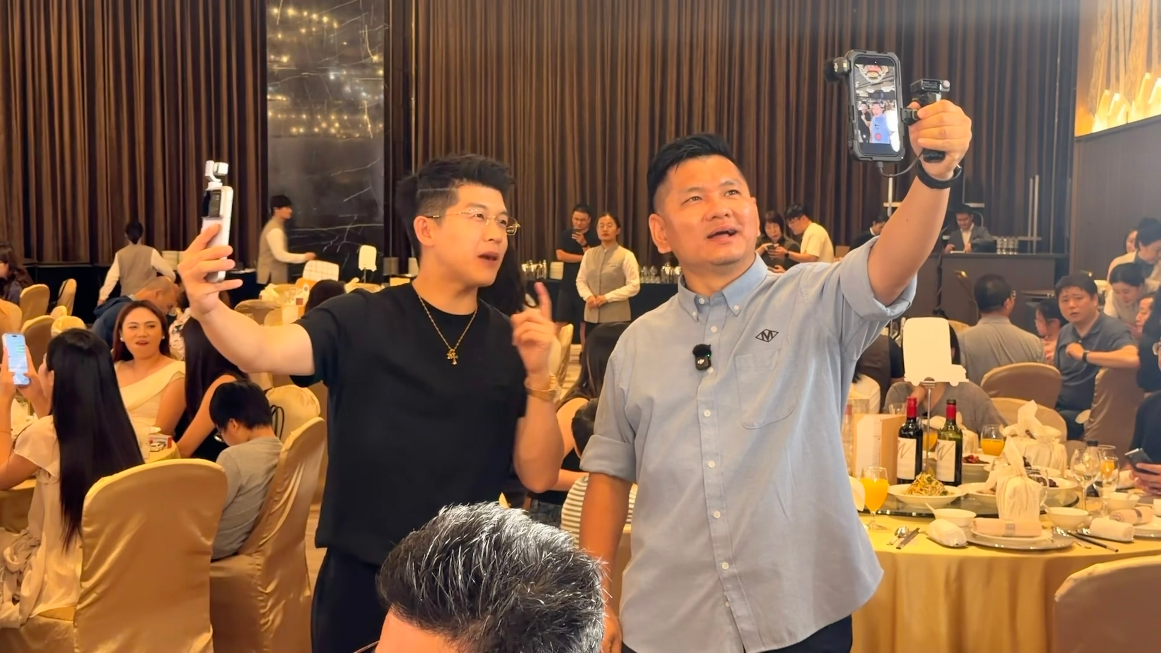 睡醒了，人完全清醒了，车圈大喜事完结，准备出发上海了！ ​​​