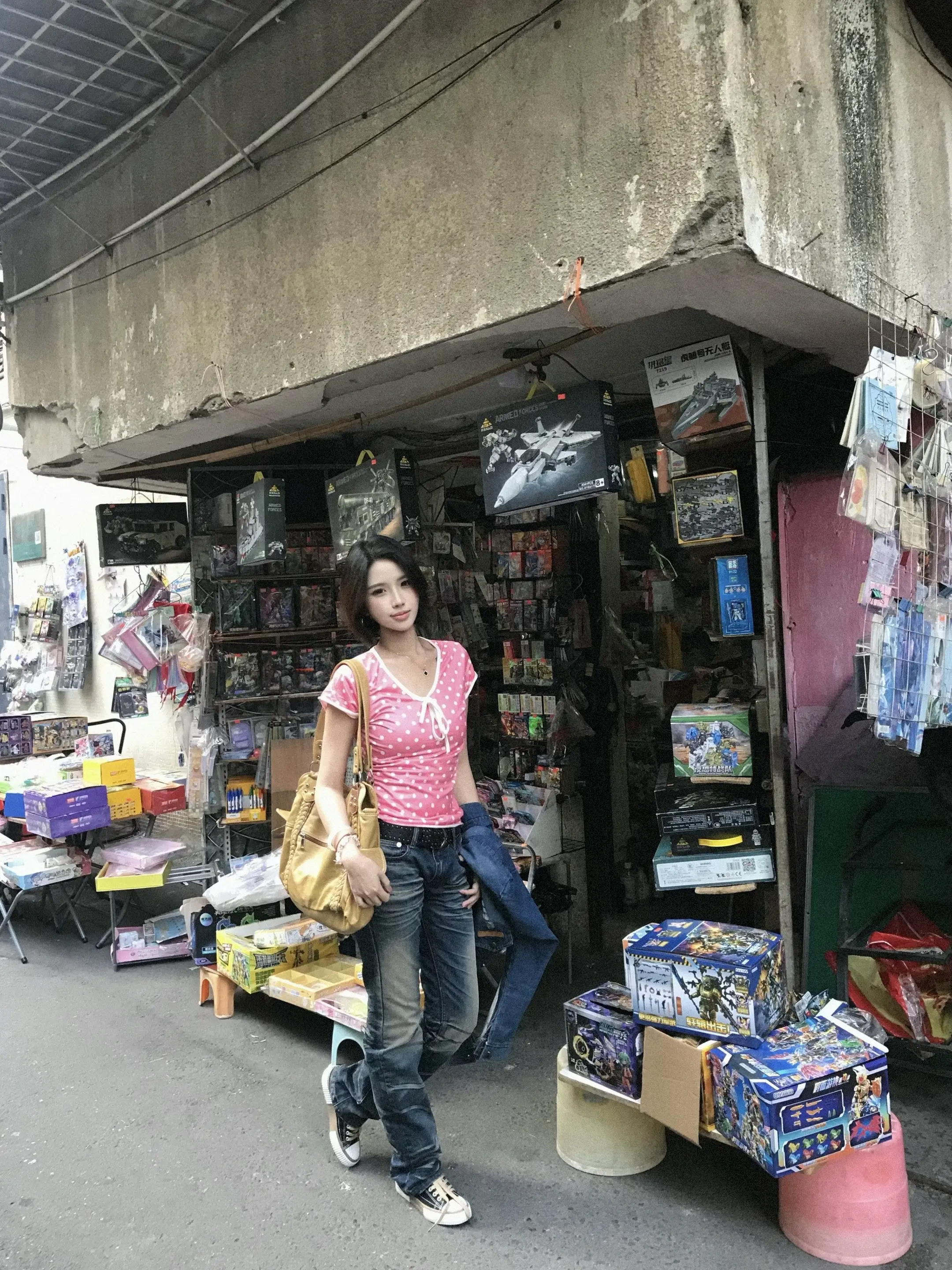 此刻 邻居正放着披头士的歌