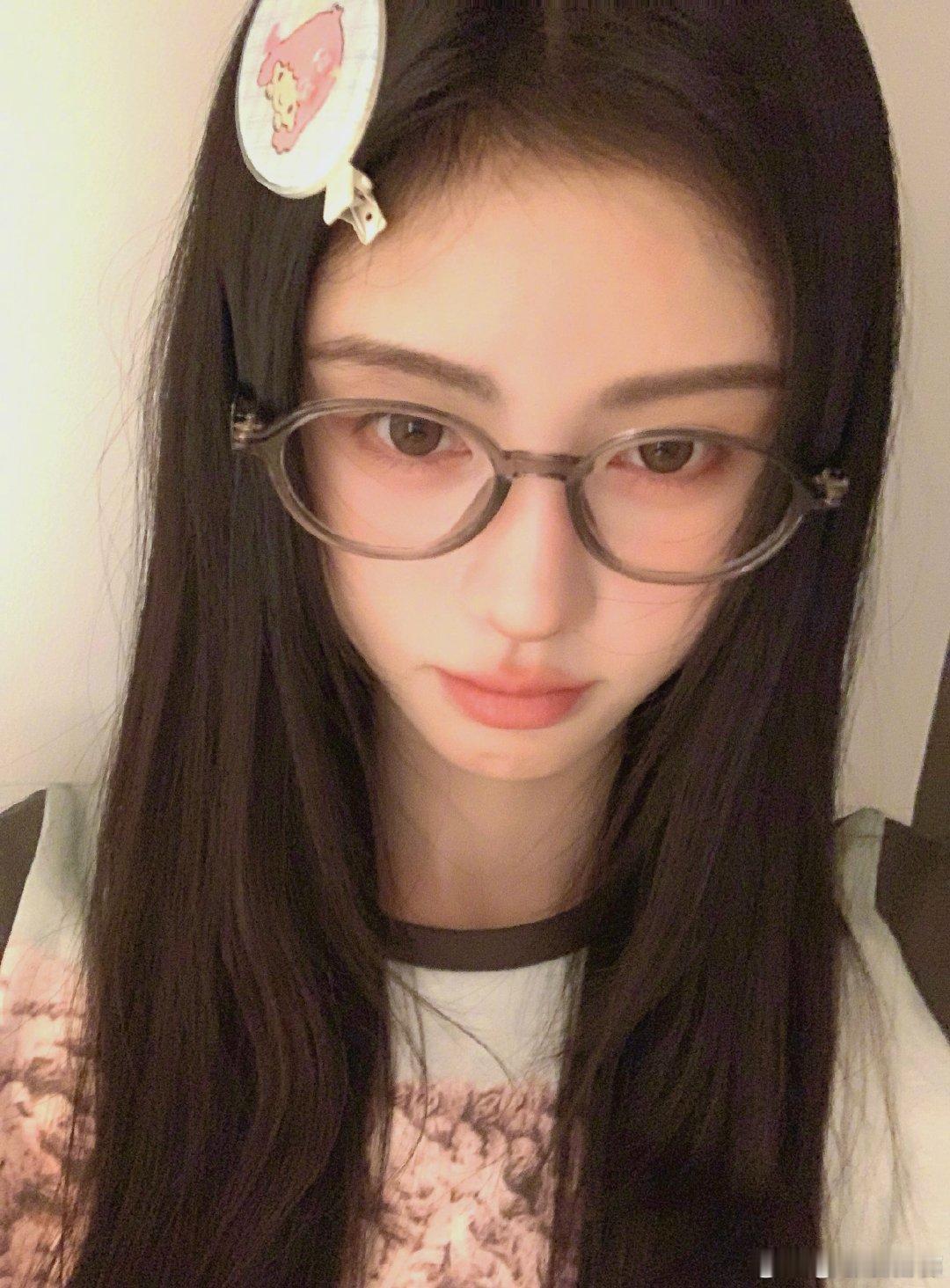 jjy鞠婧祎阿黛 jjy鞠婧祎 ⋆˙⟡幸福就是你的微笑；