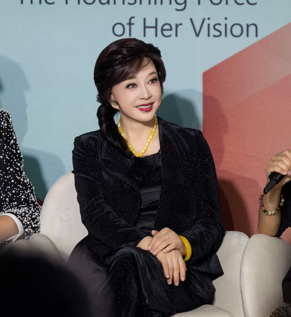 都来向刘晓庆学习就不死一路繁花避谶 别人避谶是怕说错话触霉头，她是直接把“就不死