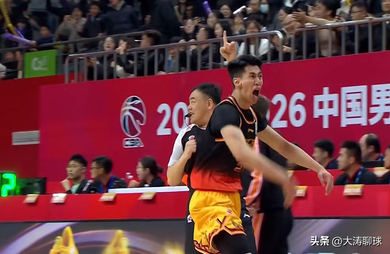 真金不怕火炼，“广西超跑”庞峥麟今晚用实力说话，江苏肯帝亚主场对阵广东男篮，庞峥