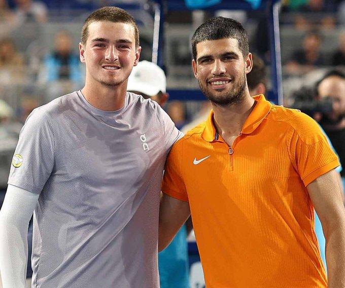 明天上午，
阿尔卡拉斯和若昂·丰塞卡将在迈阿密大师赛第二轮对决。
他们有史以来的