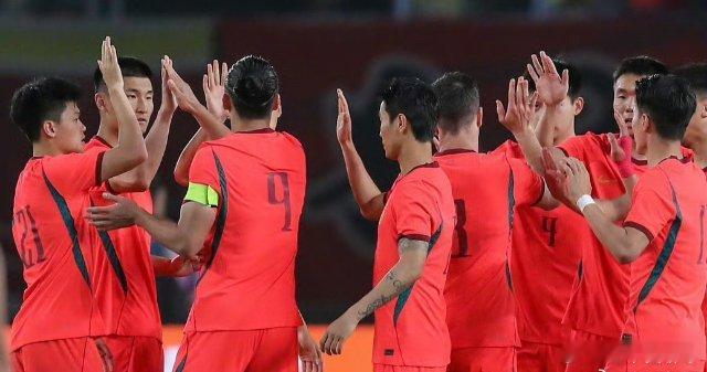 【国足成绩再不好也不是造谣的理由】造谣绝非关心中国足球 据新华社，“佛得角邀国足