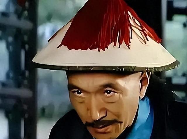 乾隆命刘墉投河自尽，他回家洗个澡，一句话化解死局

朝堂之上伴君如伴虎，古往今来