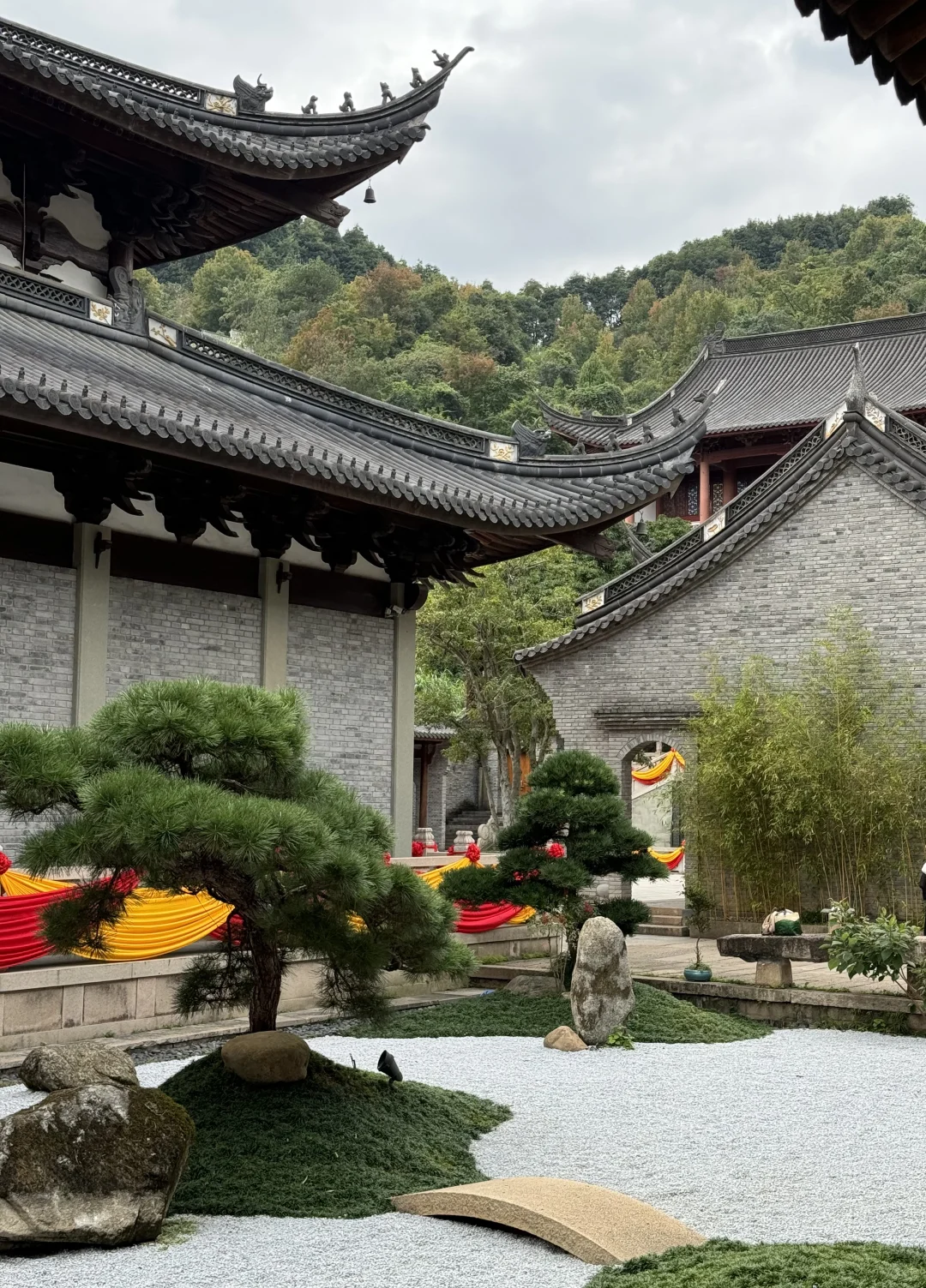 意外收获这座寺庙的美景🤗