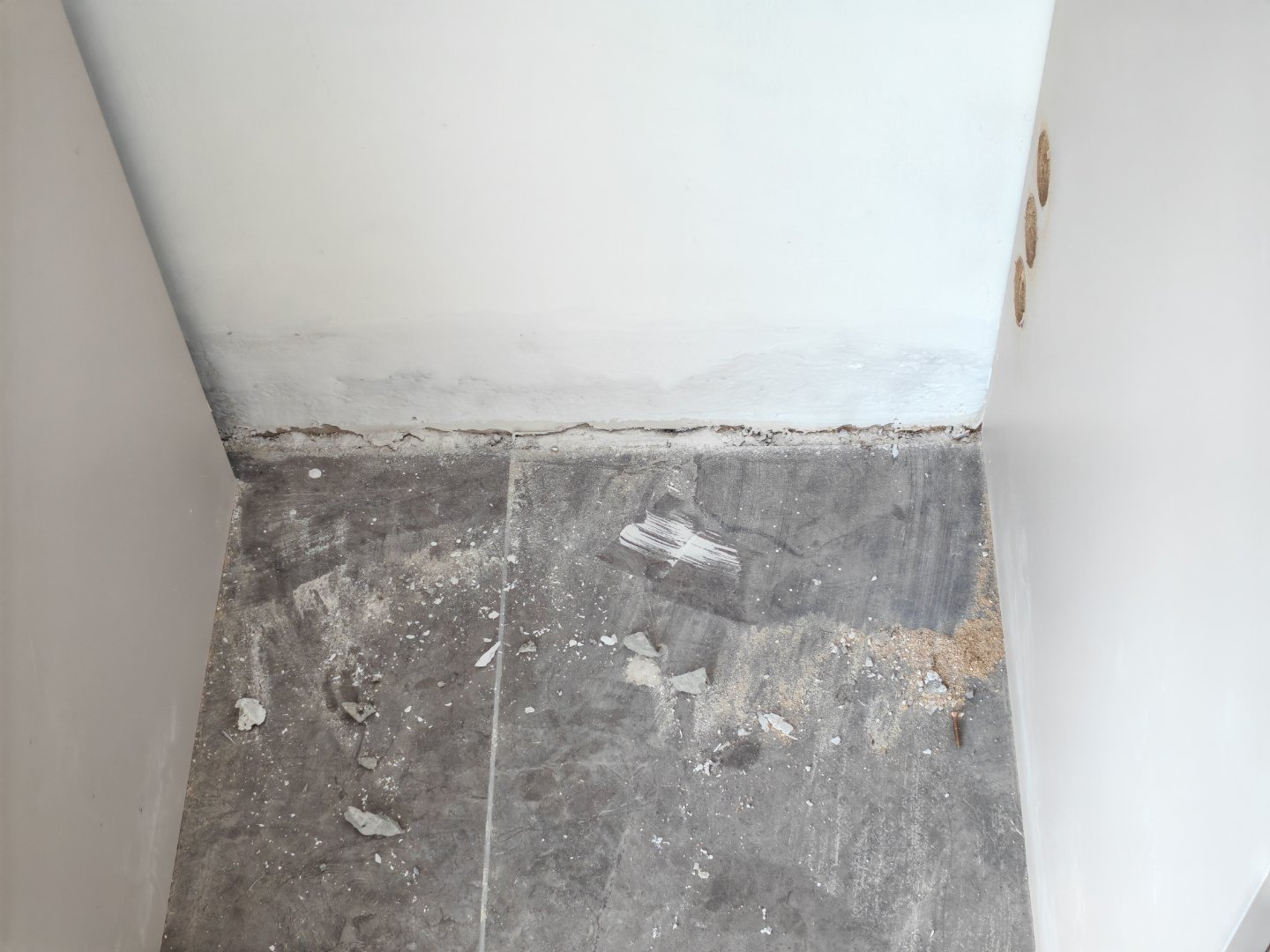 这两天忙装修的事情。看着一层层出现的毛病，真的很考验我的修为。忍不住就要花火，可