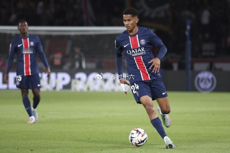 队报：恩里克试图将小将马尤卢改为多面手，后者适应不佳陷低谷足球 1月25日讯 据