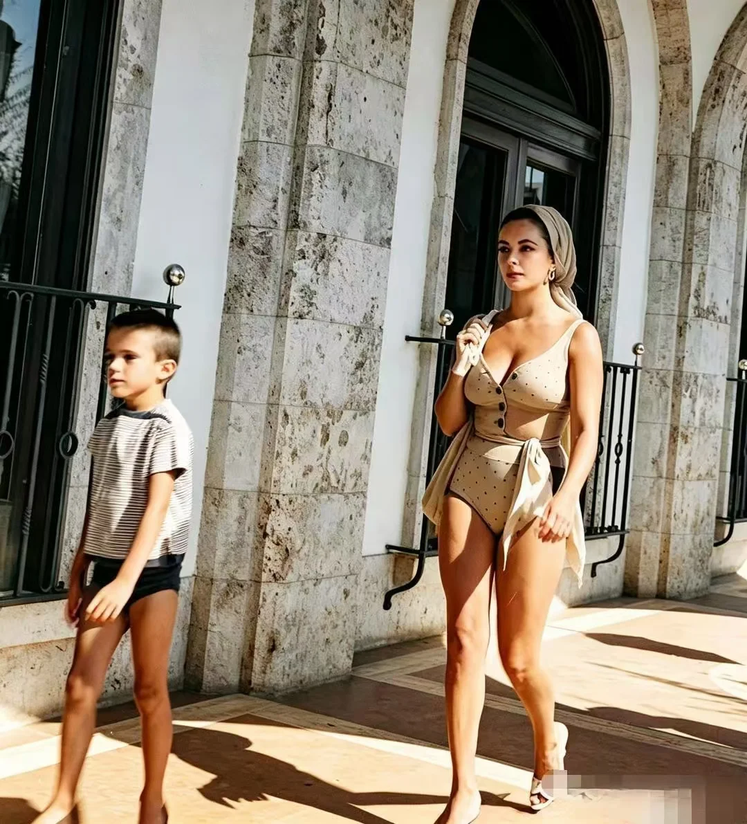 这张图里的女士是维多利亚·贝克汉姆（Victoria Beckham...