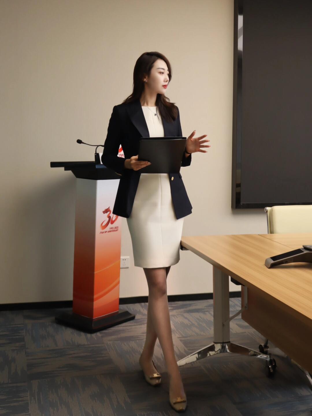 律师姐姐 | 春季14套通勤套装合集来啦