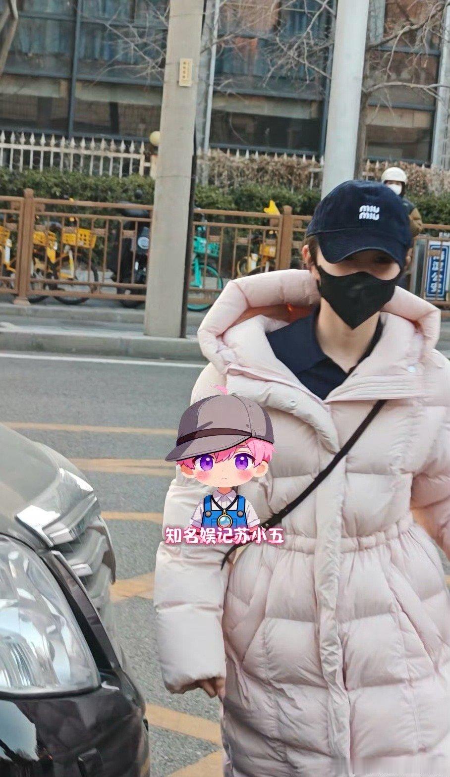 存儿的春晚彩排上班路透！！刘浩存现身春晚彩排现场 刘浩存春晚彩排上班