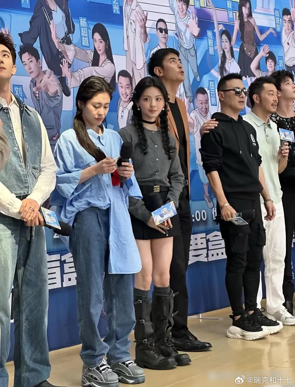 服了这个杨超越，这也有点太不上镜了吧。。。 ​​​