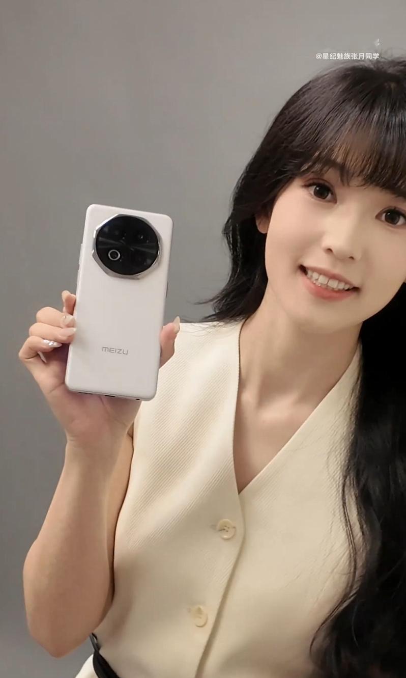 这么看，魅族Note16跟华为Mate XT之间还是有很大区别的 ​​​