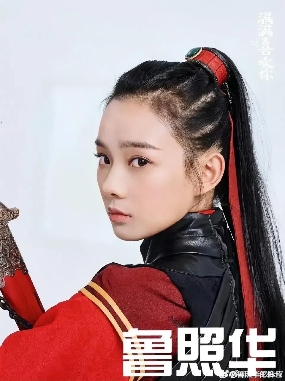 1.杨幂新电影《没有一顿火锅解决不了的事》首批观影评价不错。
2.迪丽热巴花少潜