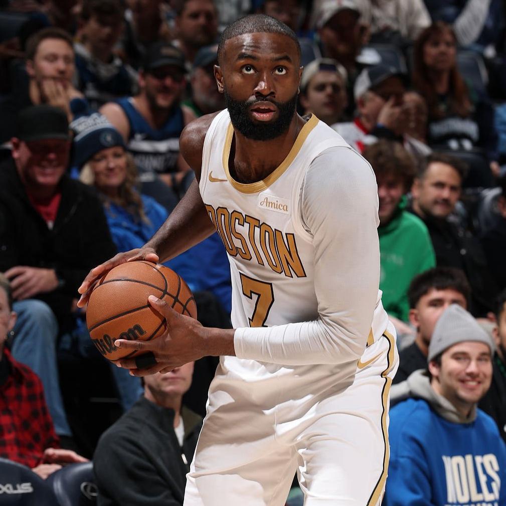 凯尔特人国度 115-119 …… 波士顿凯尔特人队客场负于明尼苏达森林狼队 …