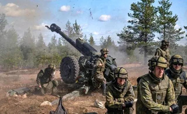 欧洲国家在格陵兰岛大规模军事演习

欧洲新闻网报道，法国国防部长阿里斯.鲁福20