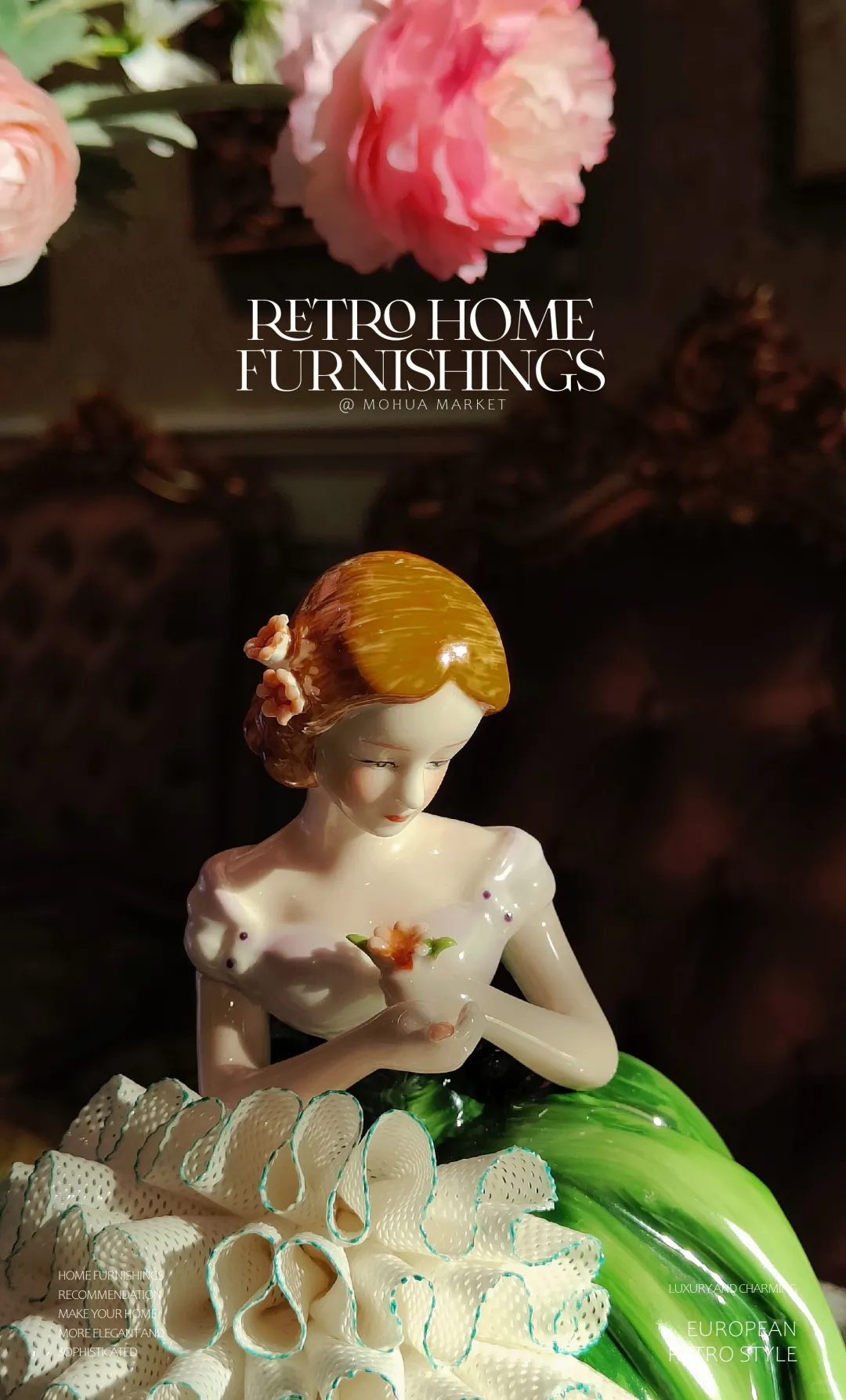 午后阳光 照在她瓷做的衣裙上