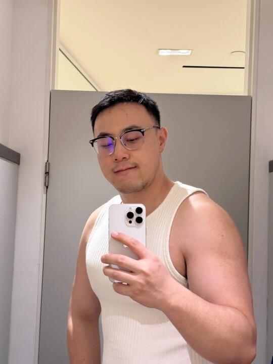 憨厚壮实的了解下