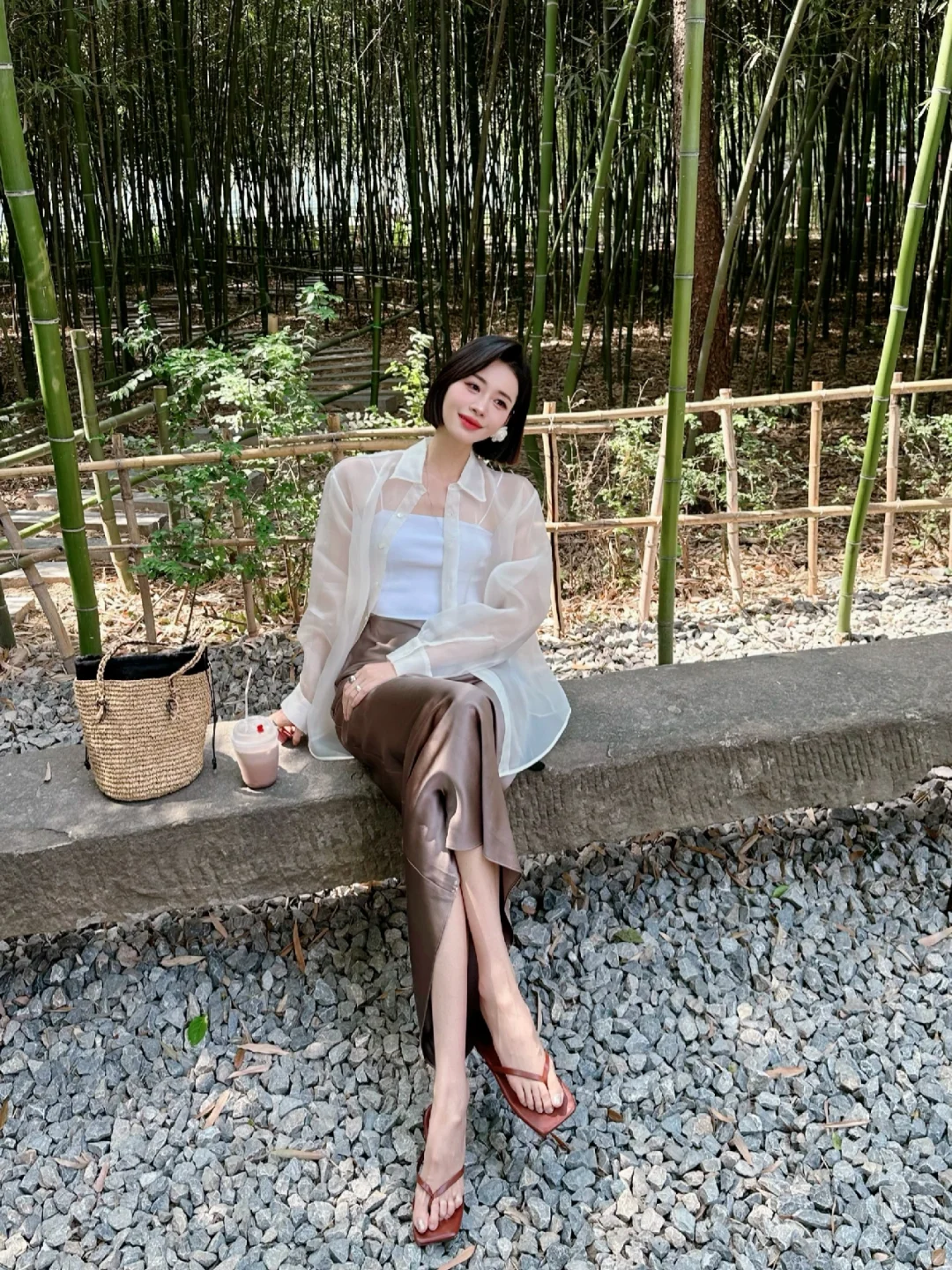 真丝半裙+人字拖｜周末没有一点儿班味儿☕️