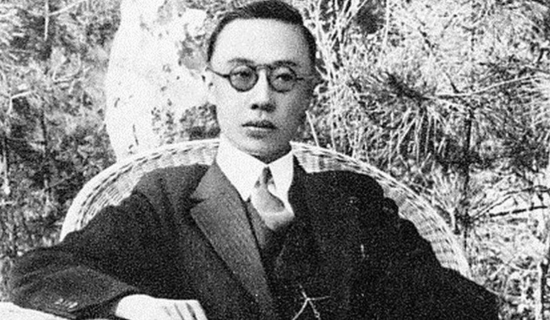 溥仪出狱后和杜聿明参观故宫，售票员：买票才能进，他如何做的？溥仪的改造之路充满“