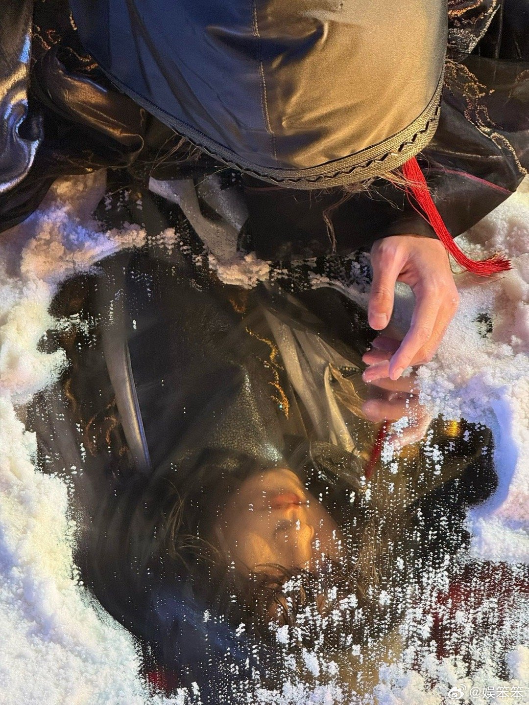 田嘉瑞vs田嘉瑞vs田嘉瑞 《魂判九川》开机啦，田嘉瑞古装太可了！长卷发疯批感拉