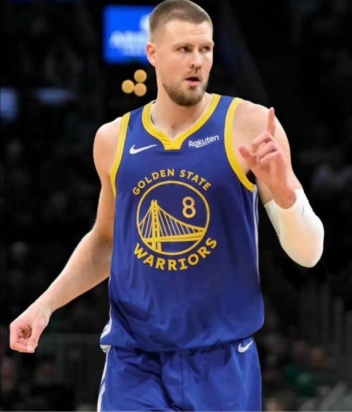 勇士退而求其次可以理解，但是这也太次了吧！

波尔津吉斯上赛季只打了 42 场比