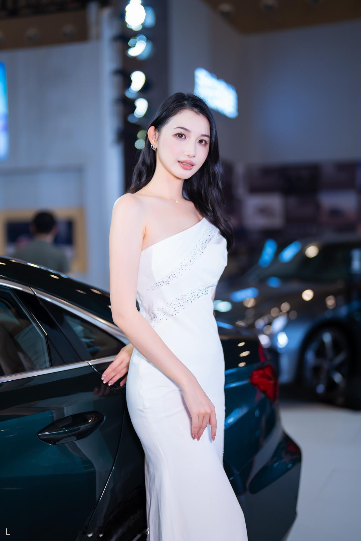 聆听猎人的车展日记猎人在佛山车展猎人与车展 2025 国庆佛山车展想把图片带回家