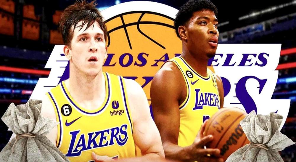 以为换个射手来投三分，结果他抢了全队第二多的篮板。
 
这个叫肯纳德的新援，上场