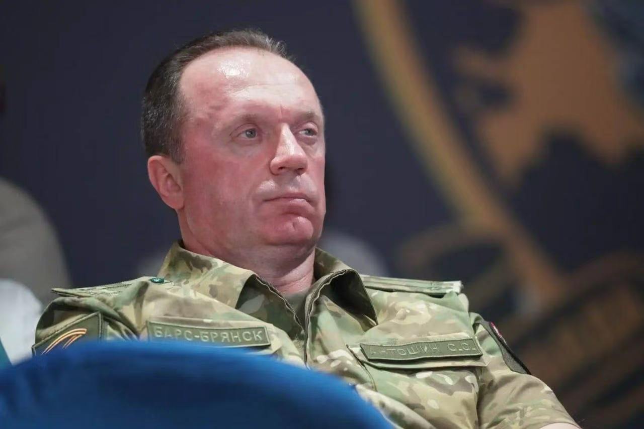 🙈根本不值得人们关注的俄罗斯自由民主党继续鼓吹着那套老掉牙的反 共 邪 教8月