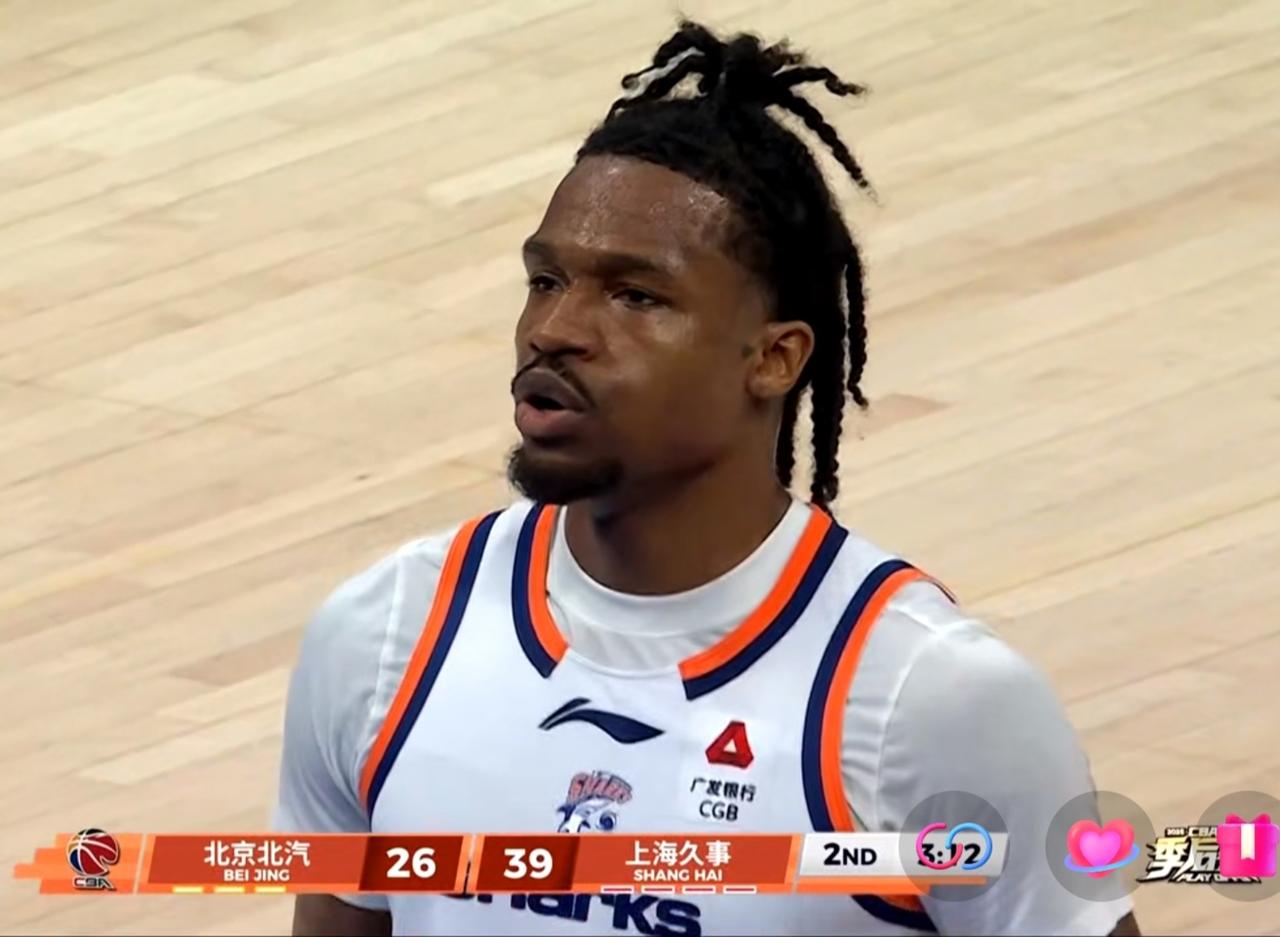 CBA季后赛北京主场66：81负于了上海，看完全场重点聊三点：
1，这个比赛就看