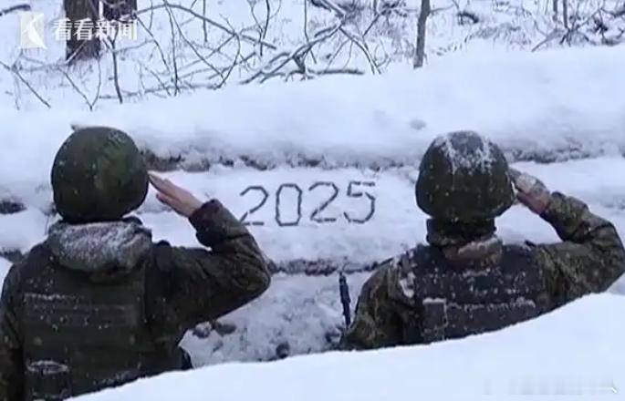 朝鲜士兵在战场上表现出了超强的战斗素养、纪律性和意志力。他们在零下 15 度潜伏