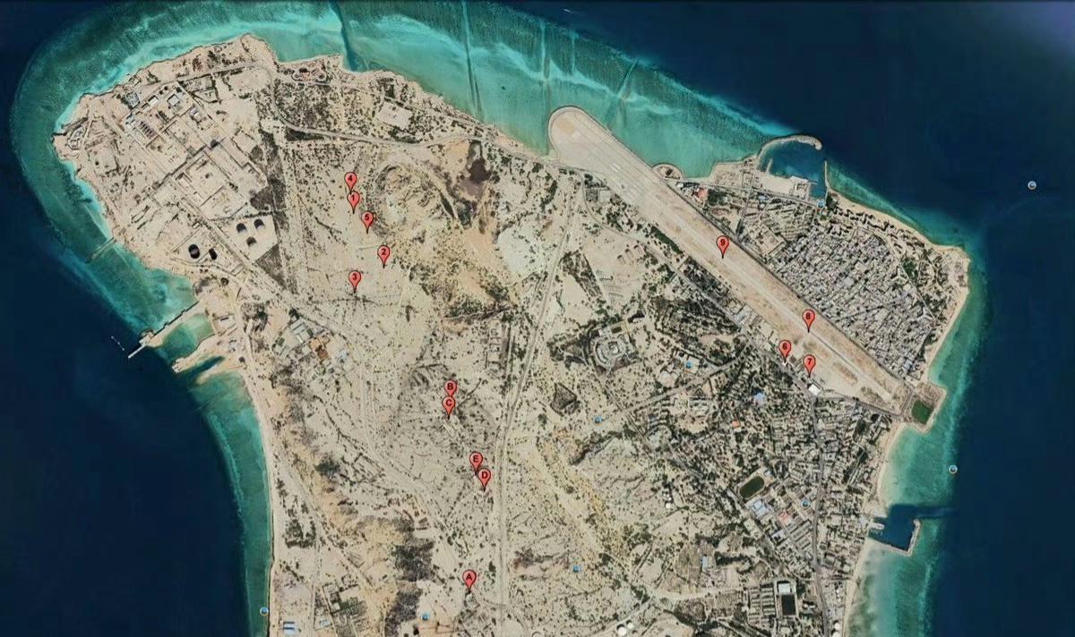 开源分析人员利用这段画面对空袭地点进行了地理定位，确认军事目标遭到了命中，其中包