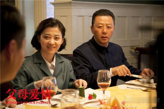 演两口子，一个拿8.8万，一个拿300万，片酬直接差出34倍！2014年《父母爱