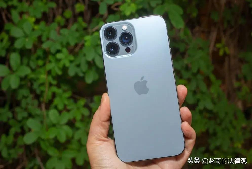 湖南株洲，男子趁着新年，想给自己换台新手机，他在网上店铺，花5058买了一台全新