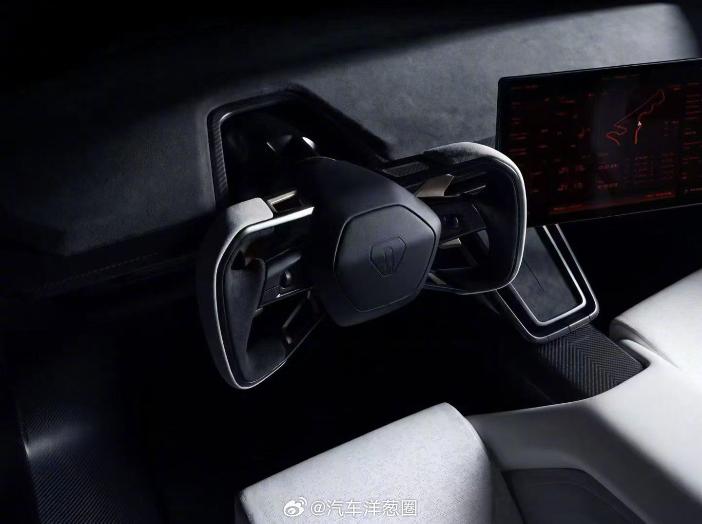 特斯拉全新Roadster发布，能"飞"的电动超跑提供Performance、T