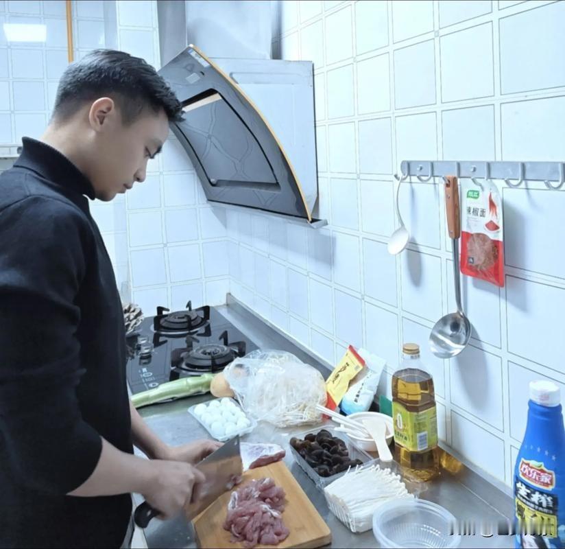 你觉得男人做饭丢人吗?兄弟姐妹们，你们有没有听过那种带着点“天经地义”的声音——