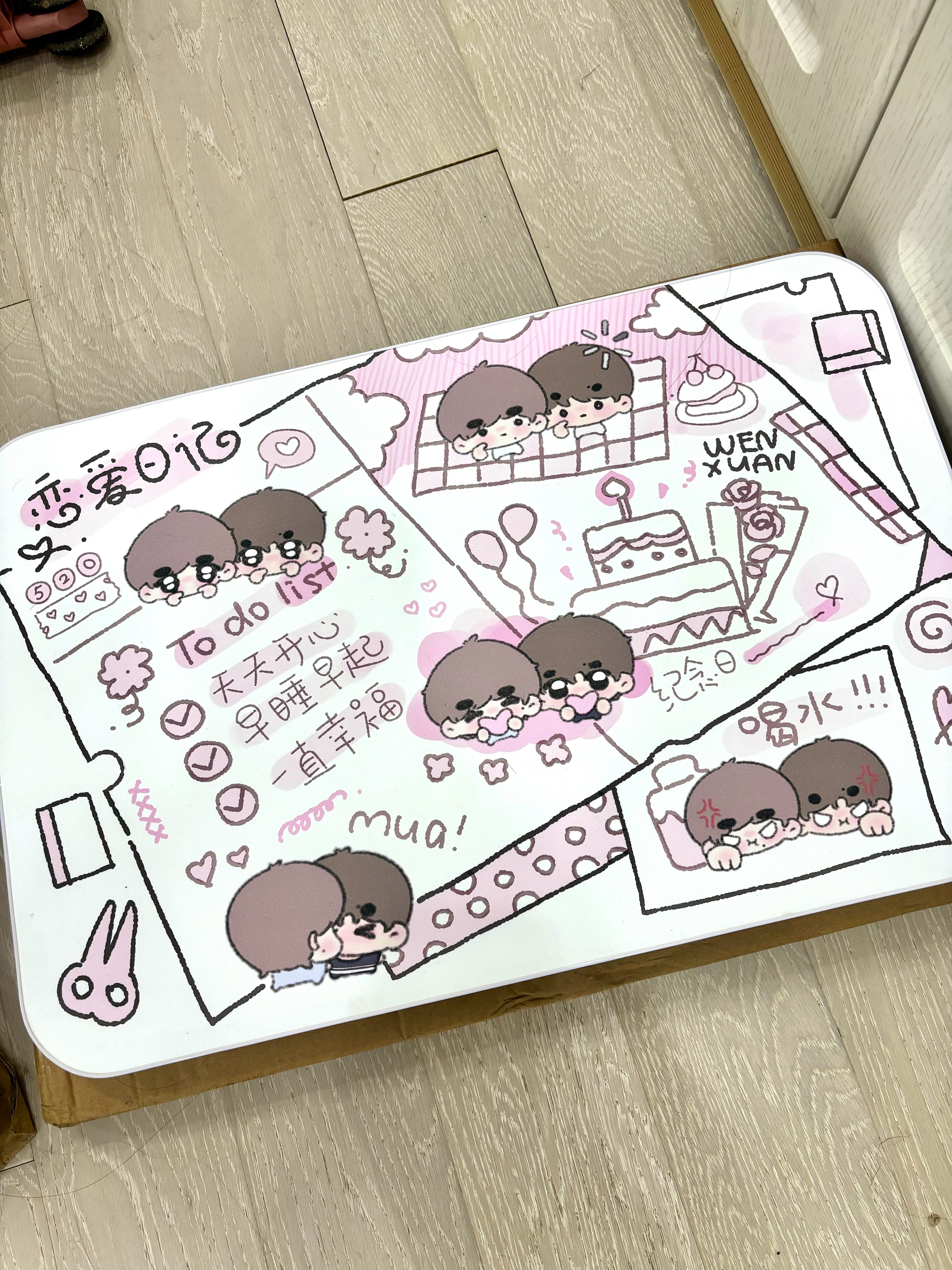 这个床上桌好萌吧。 