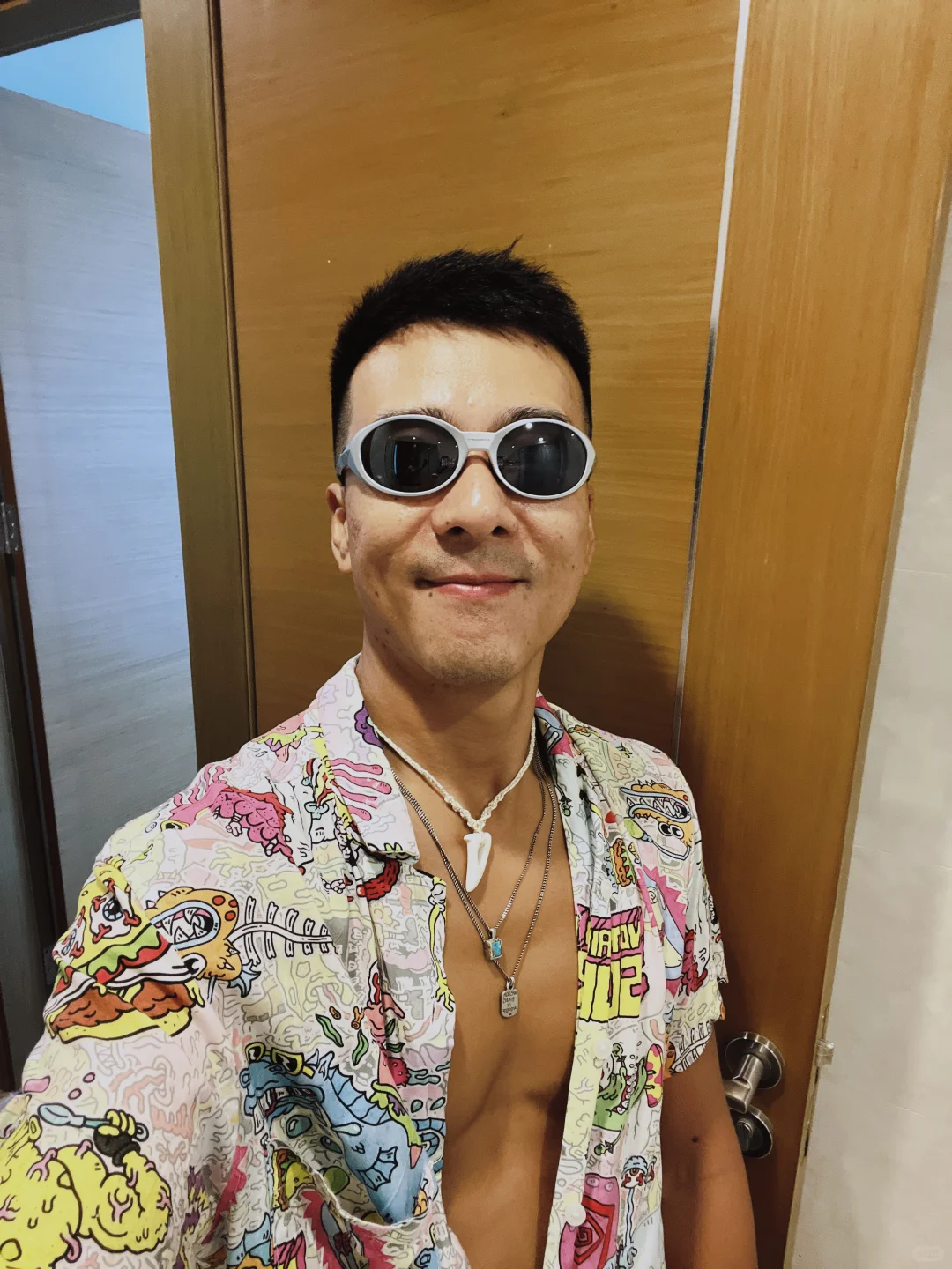 还是去冲浪🏄🏻‍♂️吧