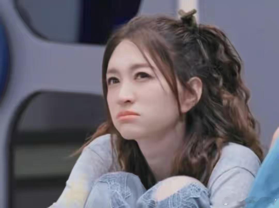 曝李小冉退出浪姐真的假的 应该是乘胜追击才对 怎么可能半途而废呢 又是节目效果吧