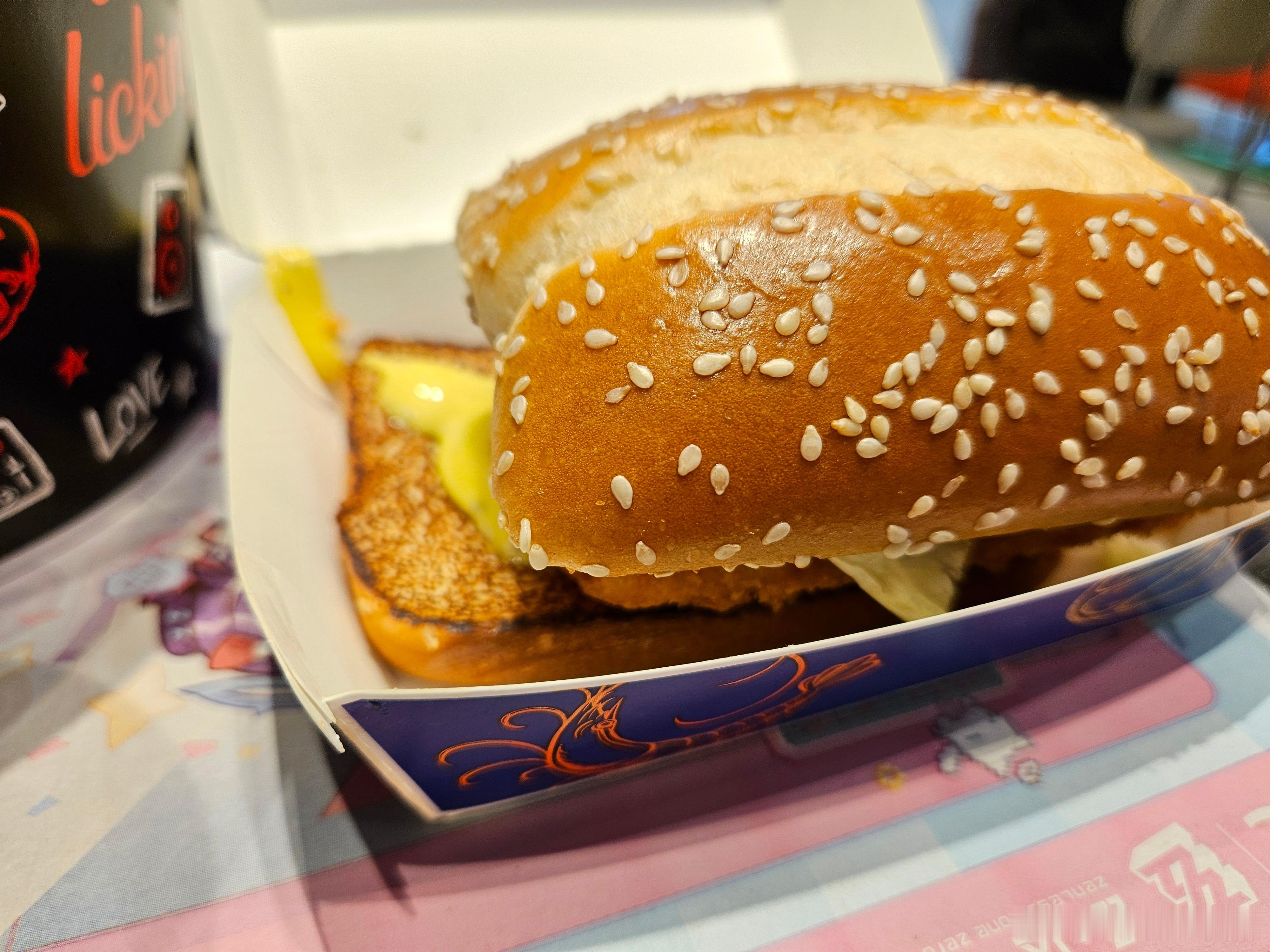 kfc现在是不是只要辣的（除了辣粉），配方就是强加辣椒素啊，全部都是吃完就开始肚