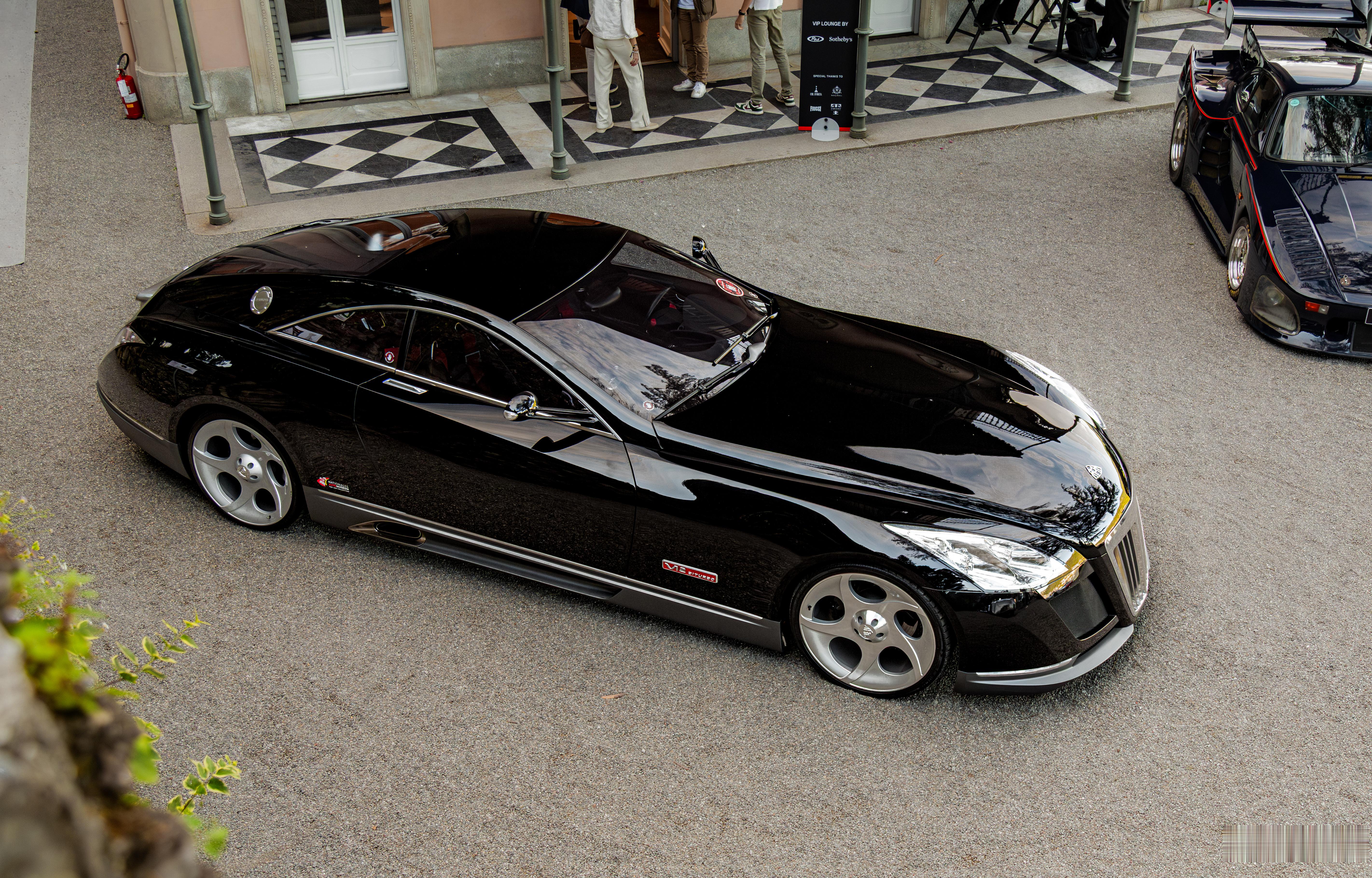 过去二十年中，在互联网上被吹得神乎其神的 Maybach Exelero，实际上