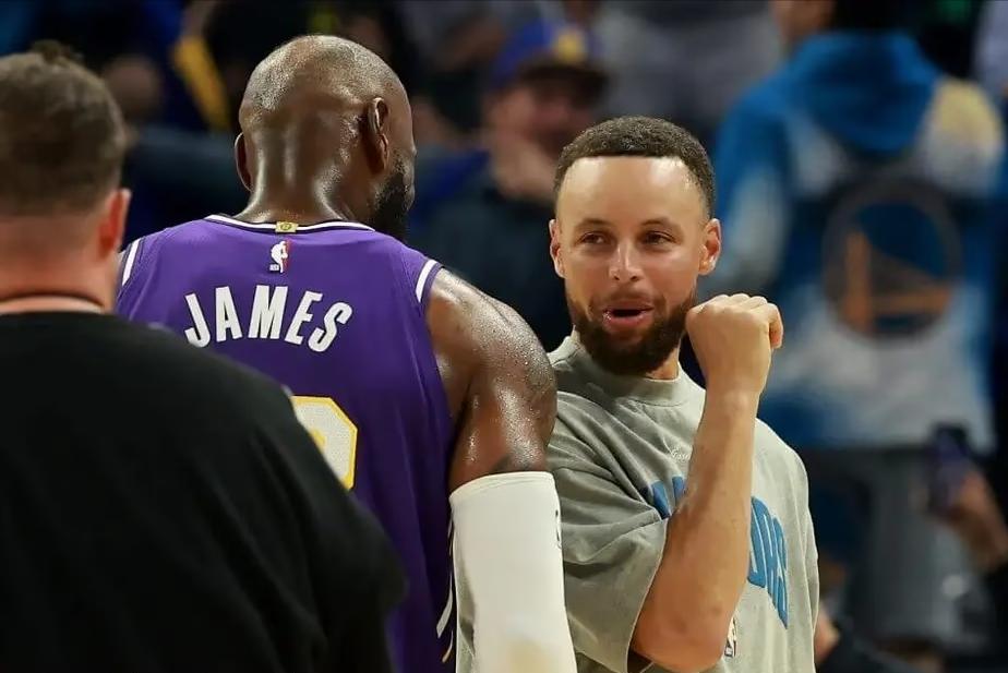 詹姆斯休赛期去向悬而未决，NBA转会市场陷入前所未有的停滞状态！这位超级巨星的最