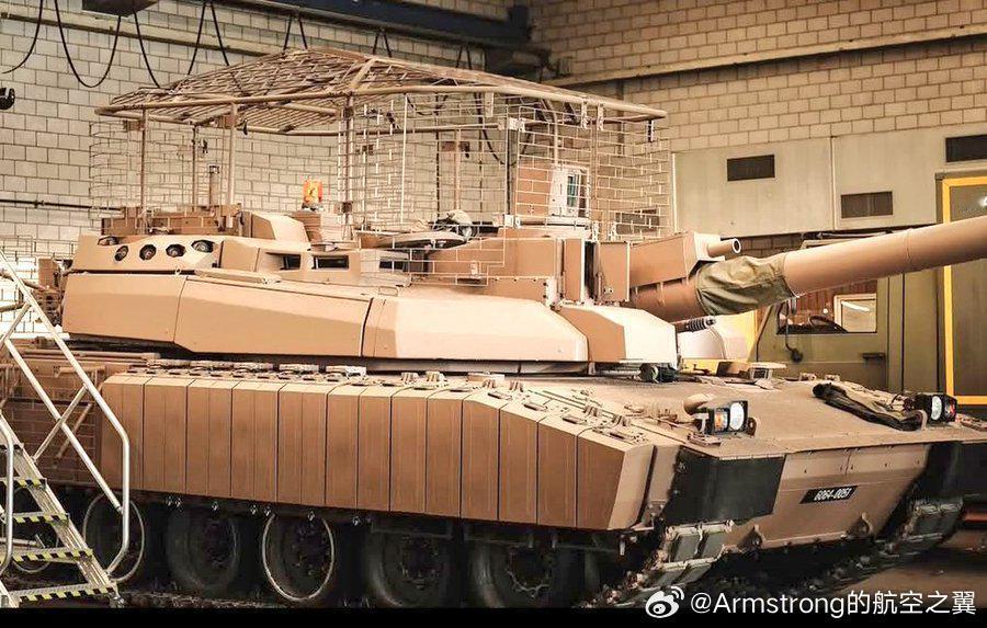 法国陆军勒克莱尔主战坦克配备了新型反无人机笼，真正的笼子。烽火问鼎计划 ​​​