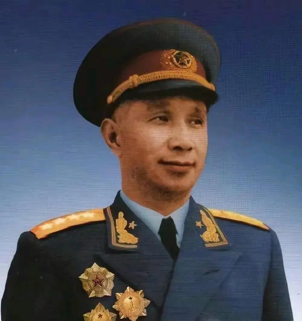 谁指挥了淮海战役？有说刘陈邓担任常委的总前委，而网上大多认为粟裕。咋讲呢，开战十