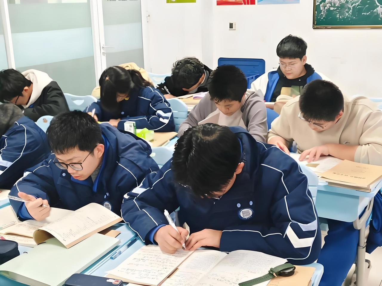 深圳大学综合水平到底如何✅无滤镜客观评价
很多考生和家长都纠结：没有双一流头衔的