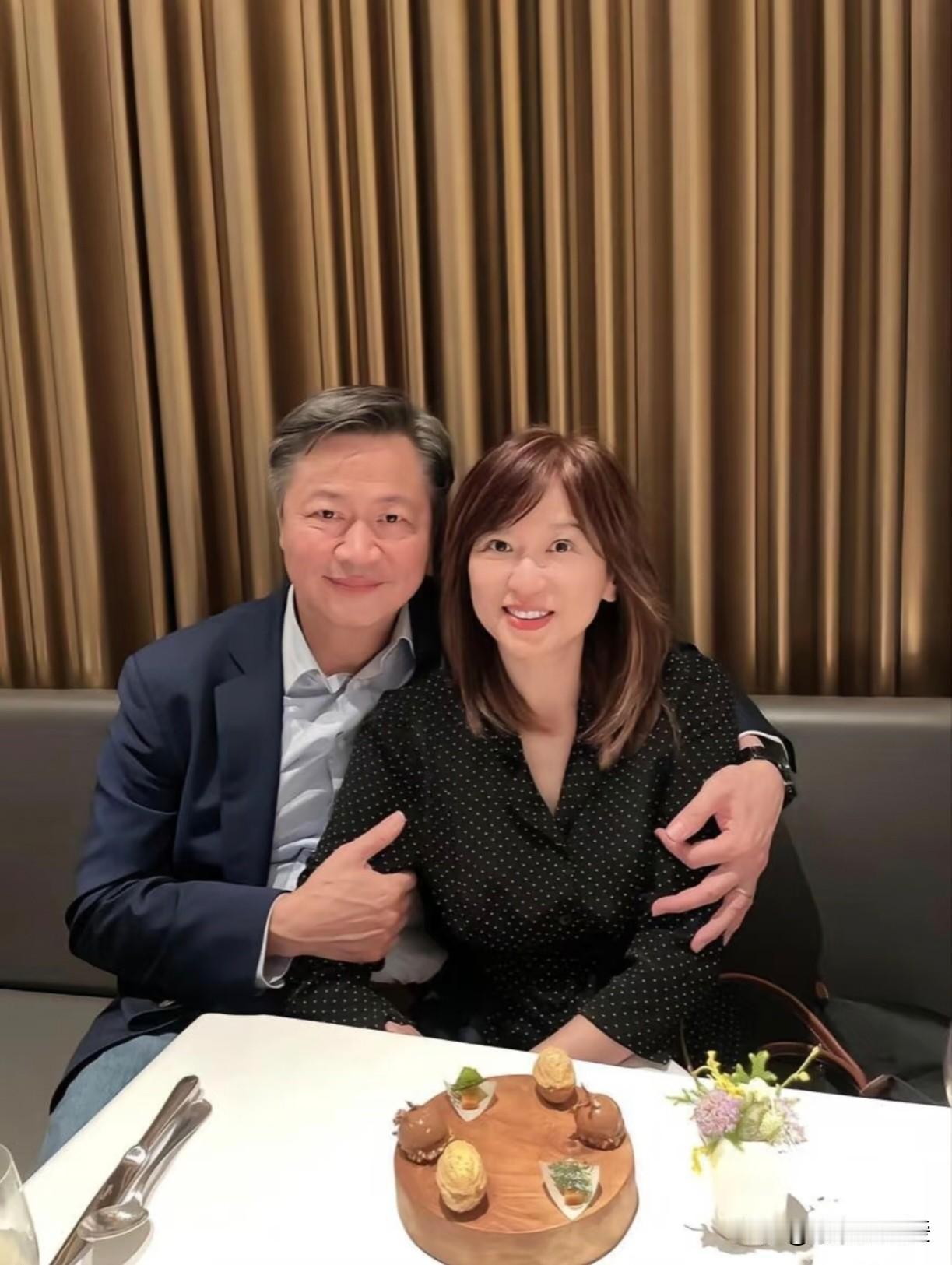 赖岳谦夫妇移居大陆，引发热议，成为“城市安利现场”

近日，一则关于知名统派人士