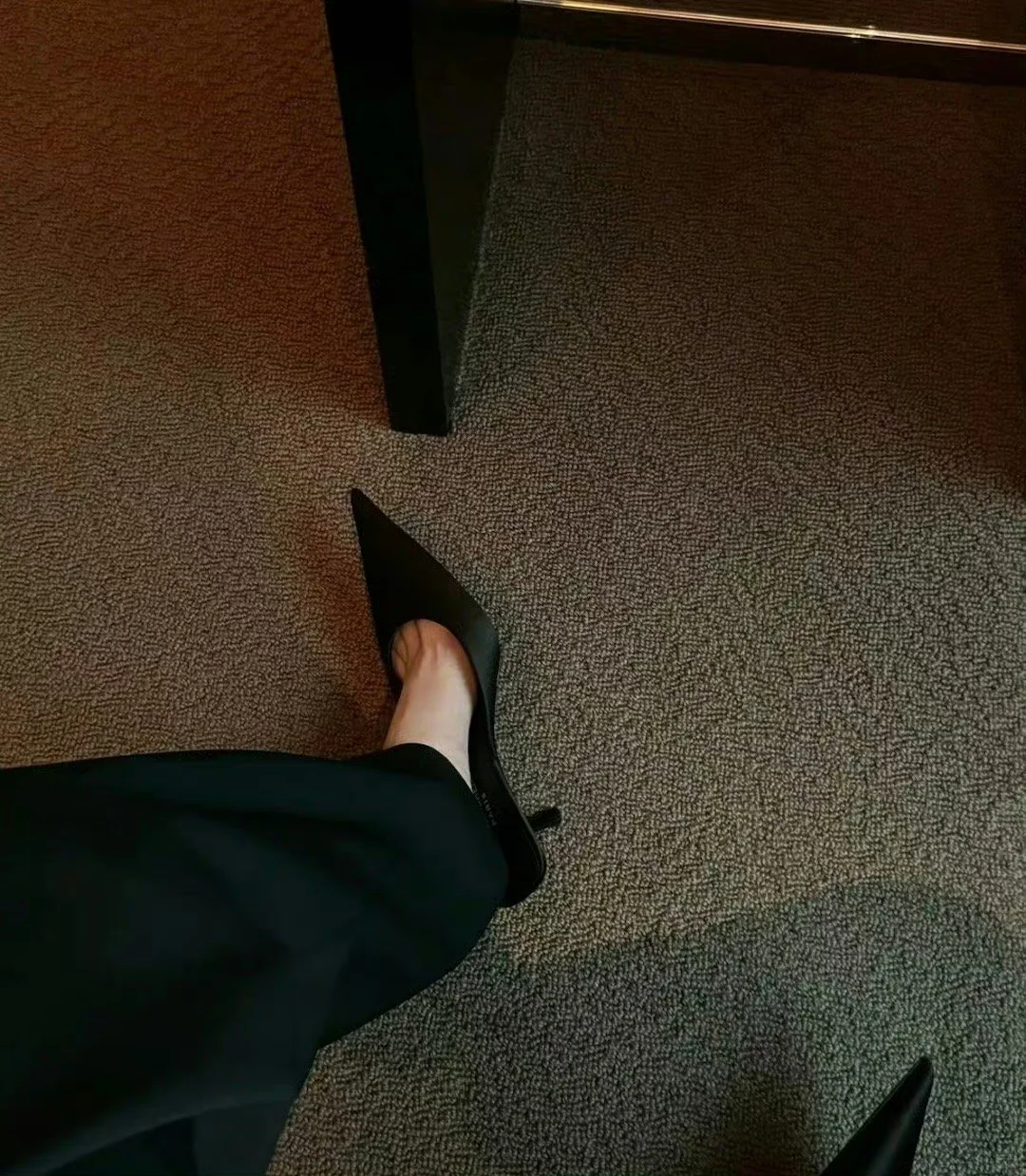 人就是要学会变通，不要一条路走到黑。事业不