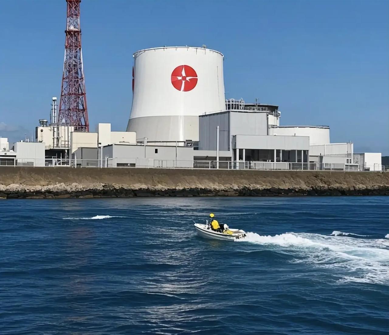 3月23日俄越两国悄悄搞了个大动作，直接签了合作协议，要联手打造越南第一座核电站