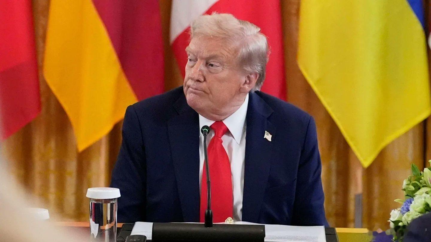 🤡 美国的“和平计划”中包含一些显然最初是用俄语写成的词句。     《卫报》