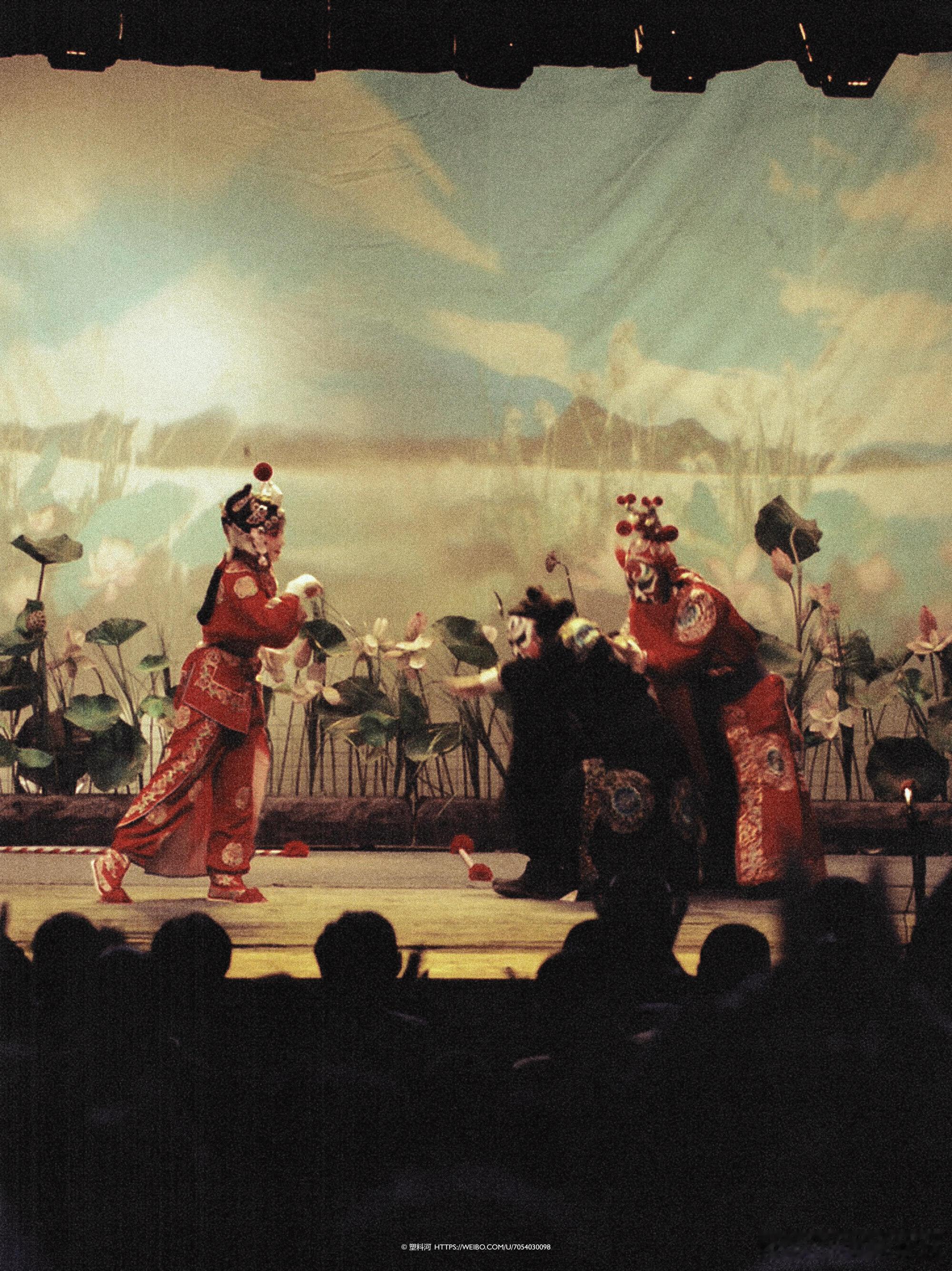 陕西戏曲研究院直播 非实时画面 哪怕是深夜看录播，依然听得热血沸腾。秦腔那种穿透